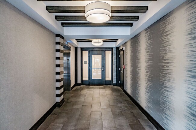 Photo - 25 High St Unit 307