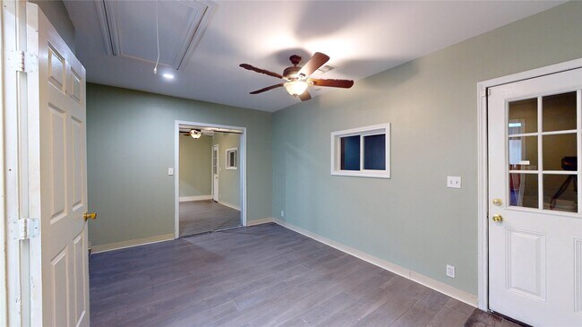 Photo - 6014 Knollwood Tr