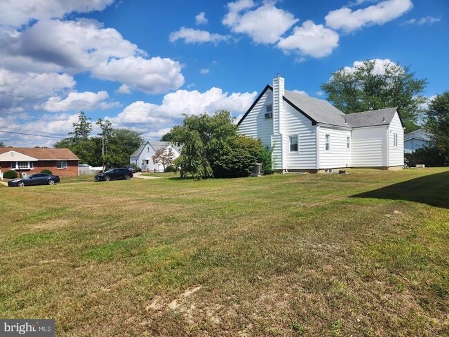 Photo - 122 Cornell Rd