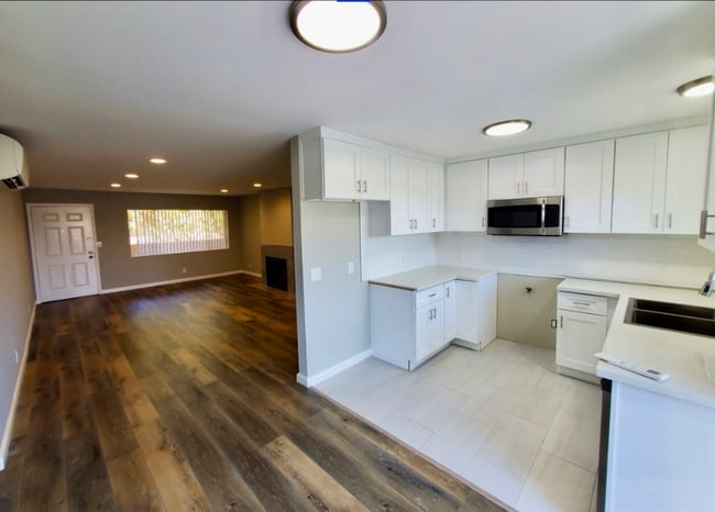 Building Photo - 4225 Inglewood Blvd Unit Z Del Rey Rental