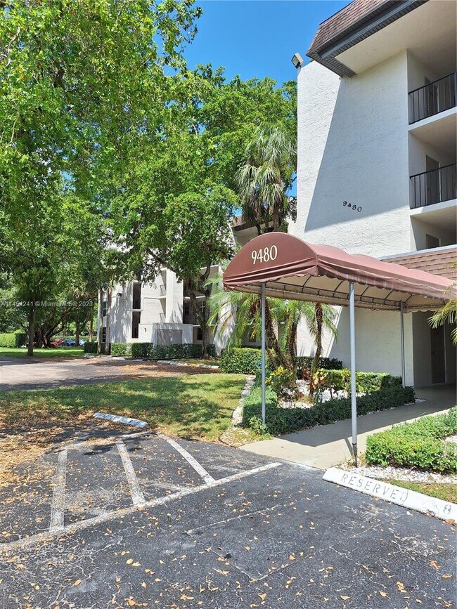 Photo - 9480 Poinciana Pl Unit 404
