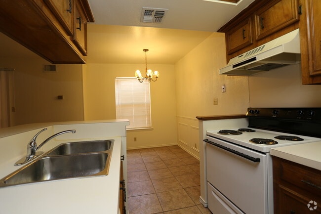 Photo - St. James Apartments