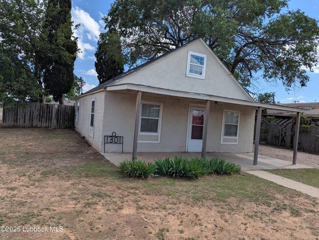 Photo - 1101 40th St