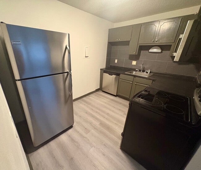 Photo - 1809 Arlington Ave Unit 3