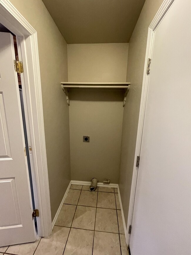 Photo - 1102 Lauren Ln