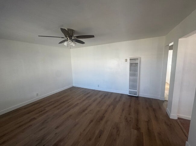 Photo - 1499 W 35th Pl Unit 1