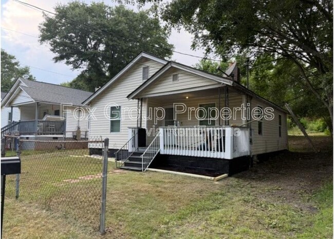 Photo - 1612 N McFarland St House