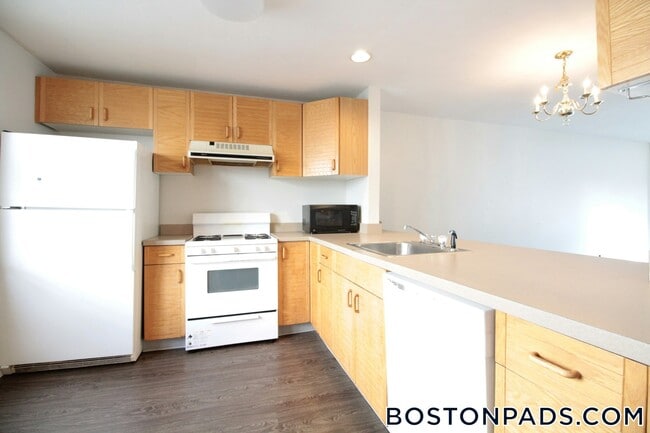 Photo - 3 Raymond St Unit E