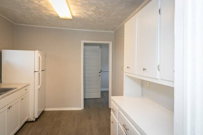 Photo - 414 Rankin St NW