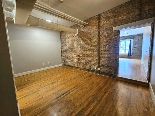 Photo - 1417 Market St