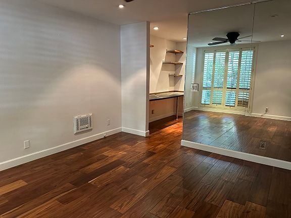 Photo - 8400 De Longpre Ave