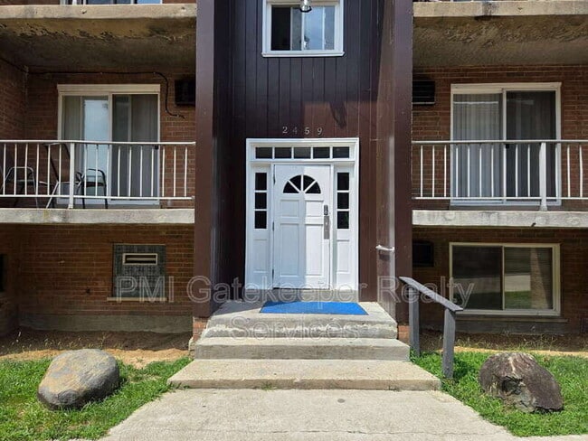 Photo - 2459 Montana Ave Unit 8