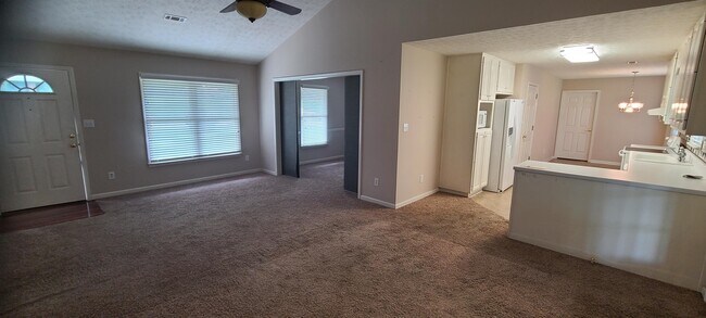 Photo - 106 Overlook Dr