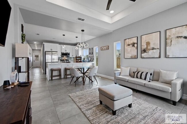 1509 Strawberry Cir
