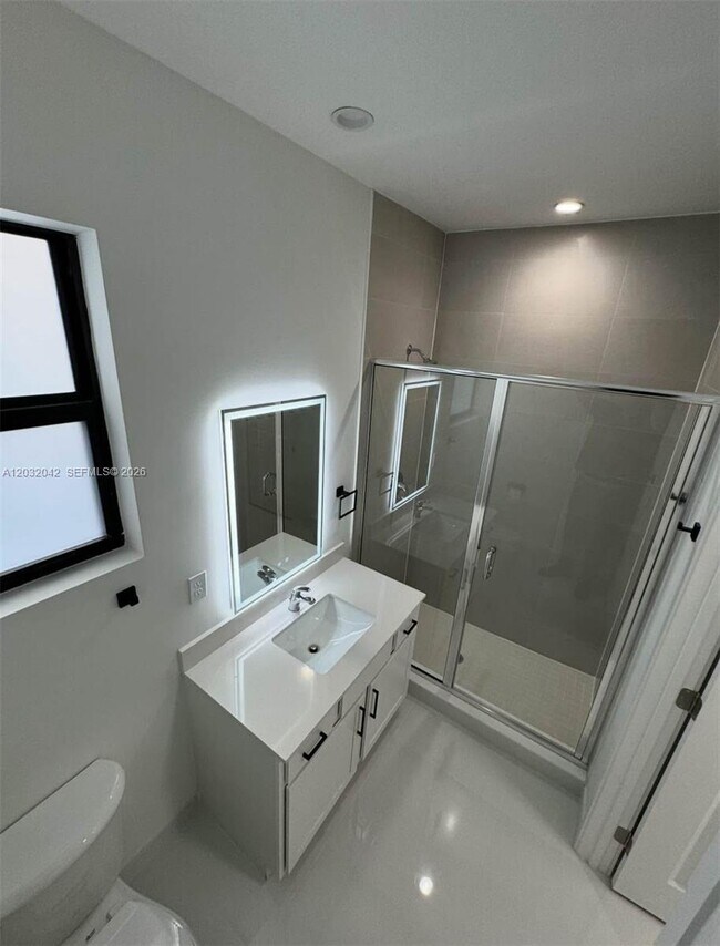 Photo - 14429 SW 19th St Unidad 1