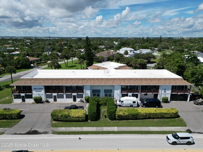 Building Photo - 1318 S Miramar Ave Unit 208 Rental