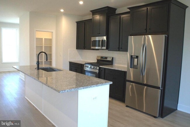 Photo - 129 Heyford Dr