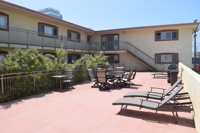Sun Deck 2nd level