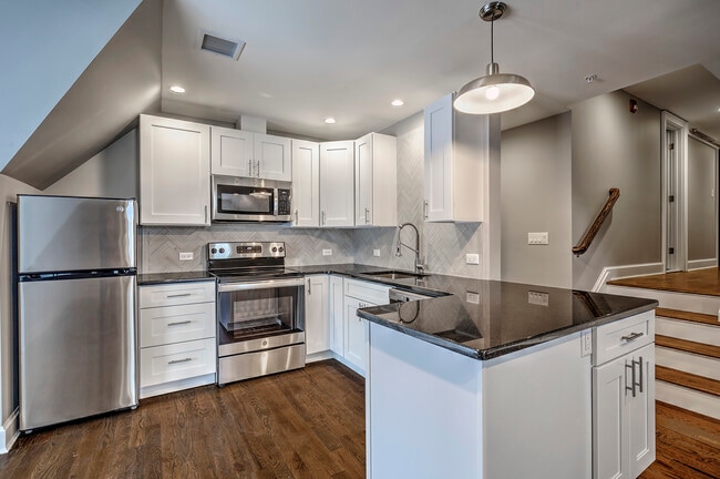 1934 Long Hill Rd Unit 1934 Long Hill Rd Apt 3