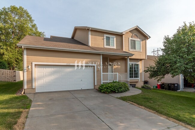 Spacious 4 bedroom Home! - Spacious 4 bedroom Home!