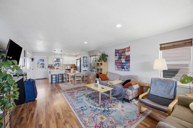 Building Photo - Two Bedroom Condominium located in Central Missoula