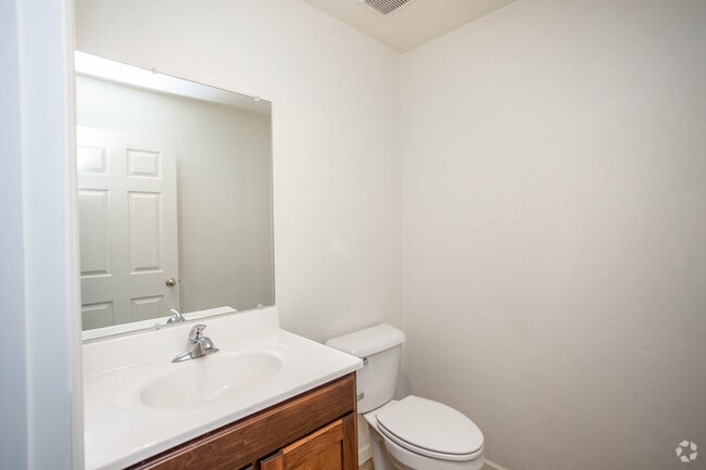 3BR, 2BA - 1,238SF - Bathroom