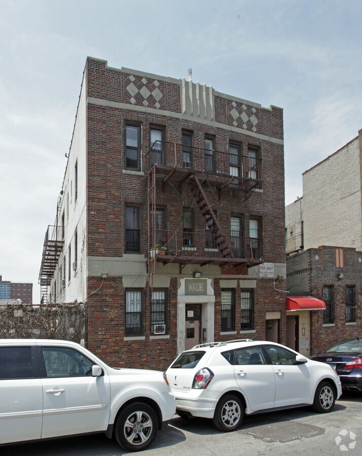 Wade - Wade Apartments