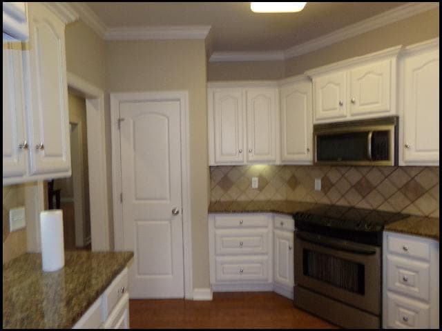 Photo - 31 Bristol Ct