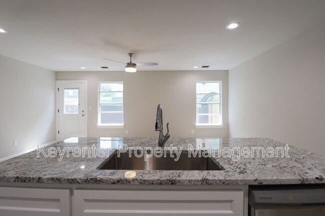 Photo - 214 N Cleveland Ave Unidad B