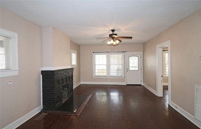 Photo - 43 Whitefoord Ave SE