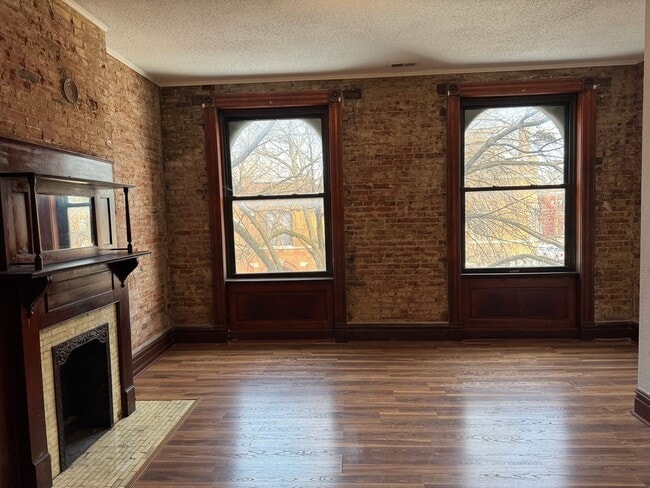 Photo - 2902-2906 Cherokee St. Unit 2902-2F Cherokee