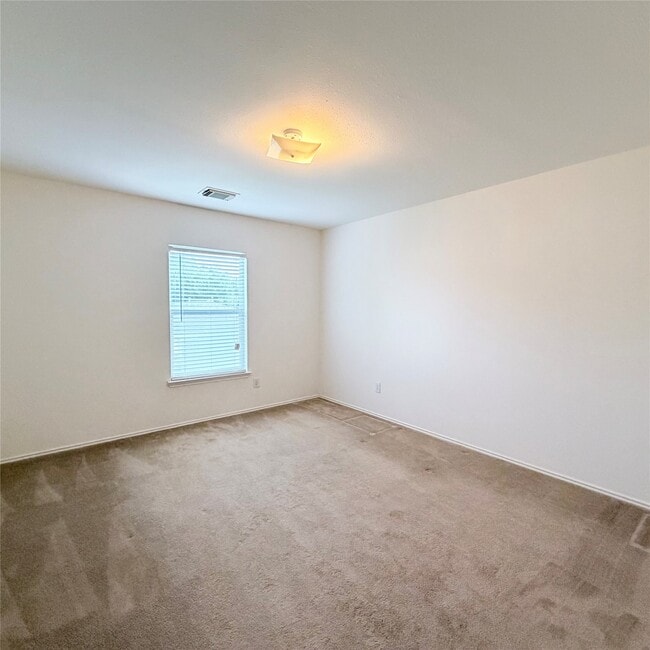 Photo - 15627 Haleys Landing Ln