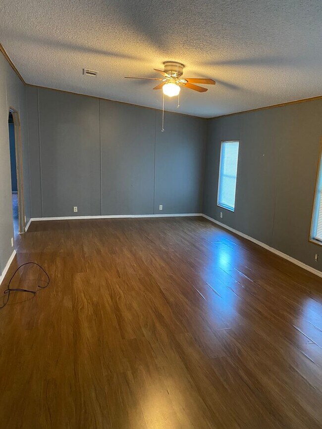 Photo - Whispering Oaks MHC, LLC Unit Lot5