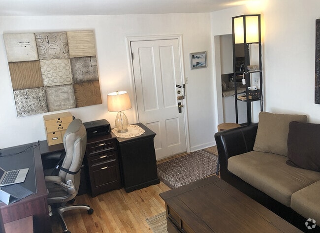 Building Photo - 1083 E 3rd Ave Unit 1083 3rd Ave. #1 Rental