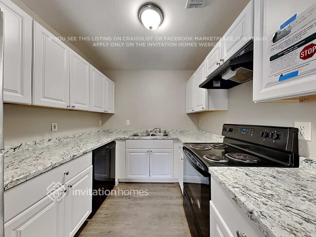 Photo - 421 Casie Ct