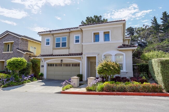 Building Photo - 4 Bed / 3 Bath San Bruno home in highly de...