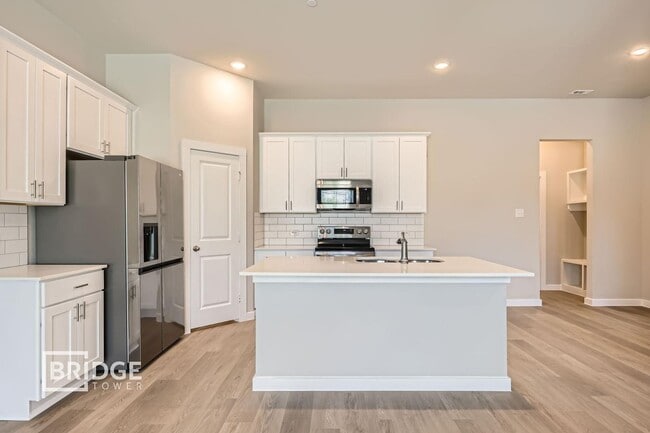 908 Hudson Wy