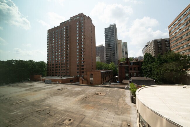 Photo - 3130 N Lake Shore Dr Unit 714