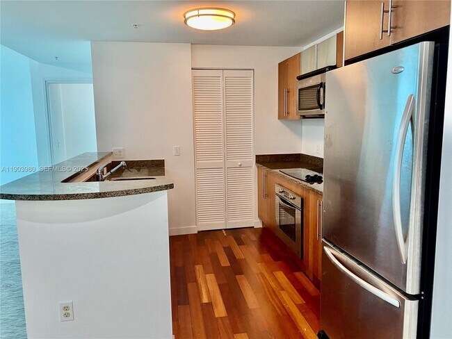 Photo - 300 S Biscayne Blvd Unit 3202