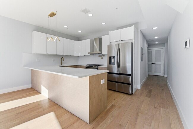 Photo - 443 Bergen Ave Unit 3