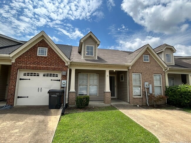 Photo - 2070 Rossburg Pl
