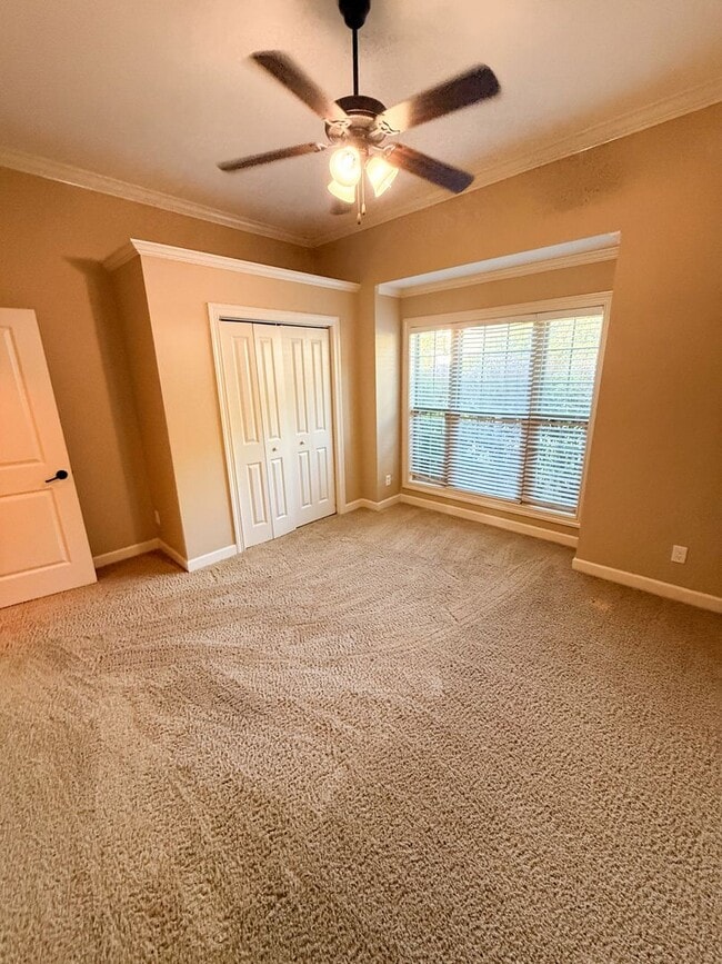 Photo - 4214 Whithorn Way
