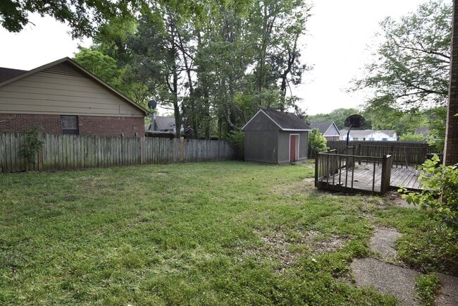 Photo - Stunning 5-Bedroom Home in Bartlett - Spacious, Elegant & Move-In Ready!