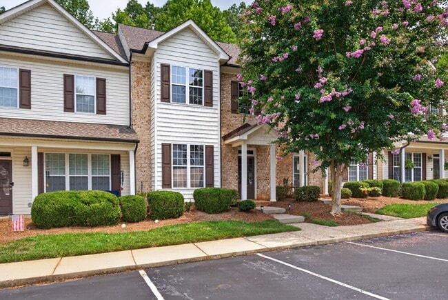 Building Photo - 32 Nandina Dr