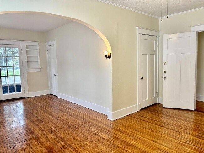 Photo - 7726 S Claiborne Ave Unit A