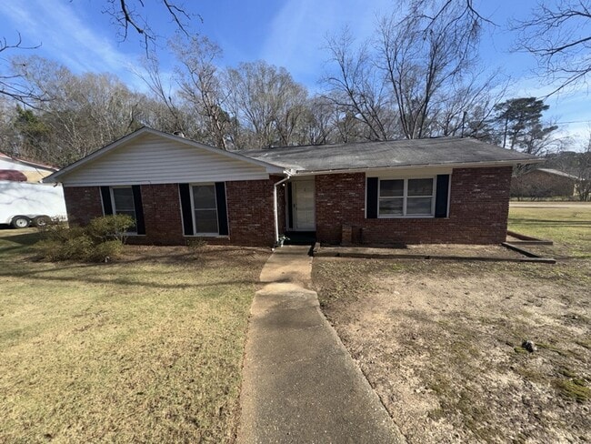 Building Photo - 4702 Rowland Ave