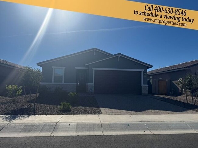 Building Photo - Beautiful like new home in San Tan Groves