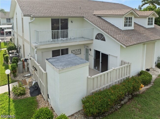 6879 Pentland Way
