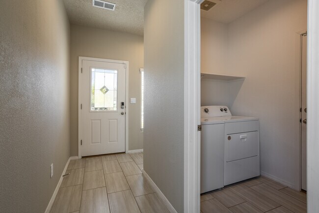 Photo - 10717 Aspiration Ln SW