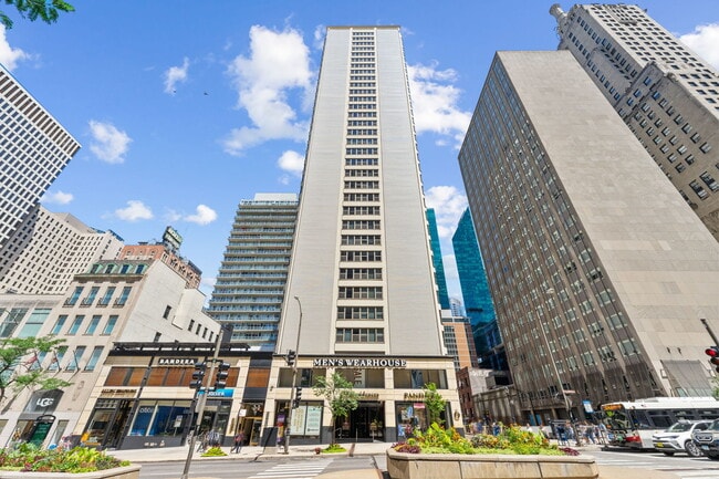 Building Photo - 535 N Michigan Ave Unit 1710